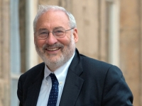 Joseph Stiglitz: Η εποχή του Trump ξεκινάει γιατί ο Obama αντί να βοηθήσει το λαό στήριξε τις ελίτ