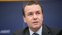 Weber επικεφαλής ΕΛΚ: Οι περικοπές στην Ελλάδα οφείλονται στις λάθος αποφάσεις του Τσίπρα