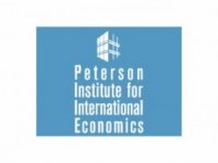 Peterson Institute: Η Ελλάδα εξάλειψε το εμπορικό έλλειμμα με υψηλό κόστος