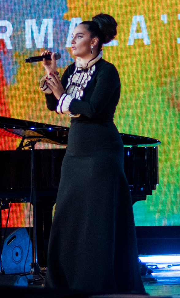 Elena_Vaenga_at_Laima_Rendez_Vous_Jurmala_2017_cropped.jpg