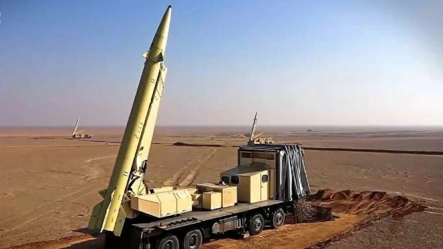 Russia-expects-Fateh-110-180mi-and-Zolfaghar-430mi-missiles-2.jpg