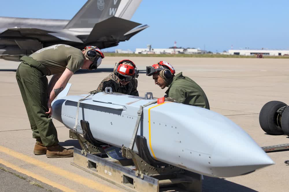 agm-154-jsow-bomb_2.jpg