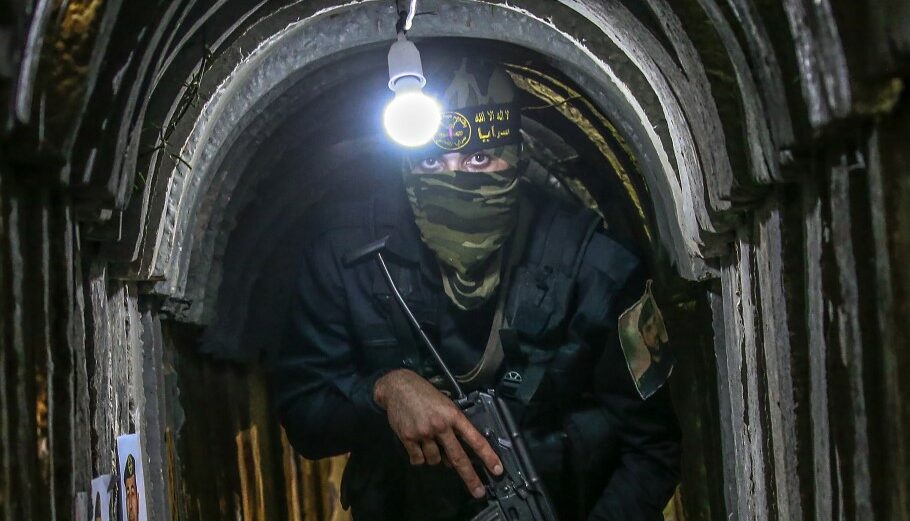 hamas-tunnel-2-910x521.jpg