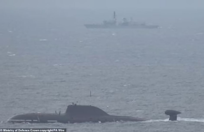 russian-submarines2_uk.jpg