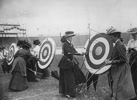 thumbnail_Olympic_Games_1908-women.jpg