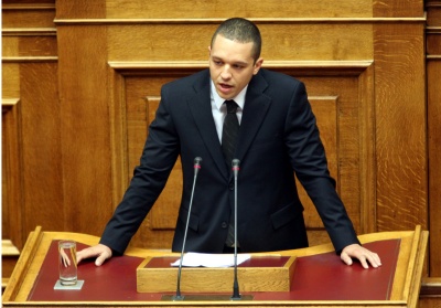 Χαμός στη Βουλή - Κασιδιάρης για βουλευτή του ΣΥΡΙΖΑ: Να βγει έξω ο πράκτορας - Να αποχωρήσει ο Τούρκος