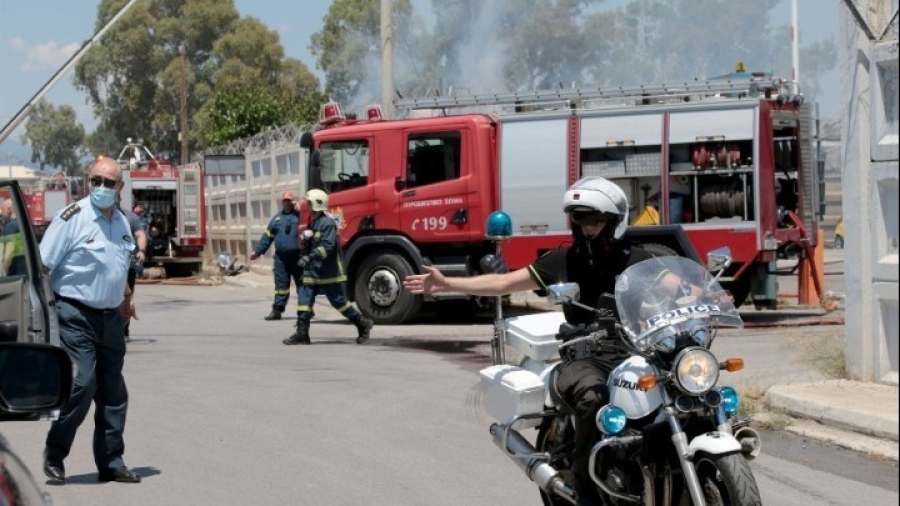Η ΕΛΑΣ ζητά πληροφορίες για το τροχαίο με το βυτιοφόρο που άρπαξε φωτιά στην Αθηνών - Κορίνθου (7/6)