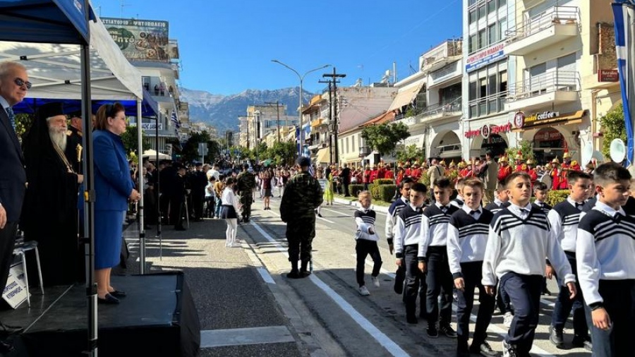 Μενδώνη από Σπάρτη:  H Ελλάδα με ισχυρές Ένοπλες Δυνάμεις και ανορθωμένη οικονομία βαδίζει σταθερά μπροστά