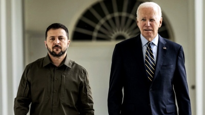 Τα γύρισε ο Zelensky, επιτίθεται στον Biden με θεωρίες συνωμοσίας: «Τι συμφώνησαν με τον Putin στη Γενεύη»;