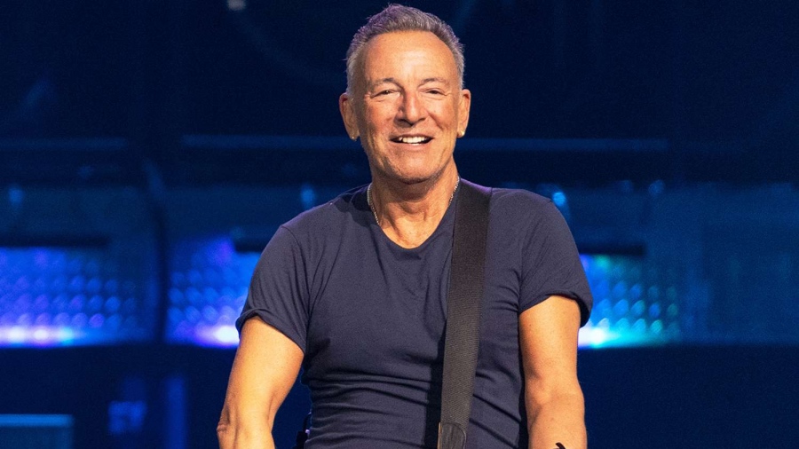 Bruce Springsteen: Ο Donald Trump είναι ο πιο επικίνδυνος υποψήφιος πρόεδρος που έχω δει στη ζωή μου