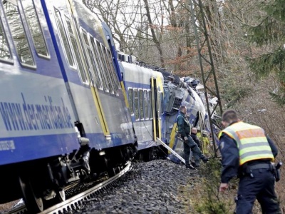 Γερμανία: Σύγκρουση τρένων κοντά στο Ντίσελντορφ με απολογισμό τουλάχιστον 50 τραυματίες