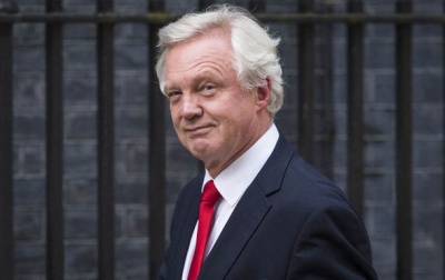 Davis: Το βρετανικό κοινοβούλιο δεν θα μπορέσει να ανατρέψει το δημοψήφισμα για το Brexit