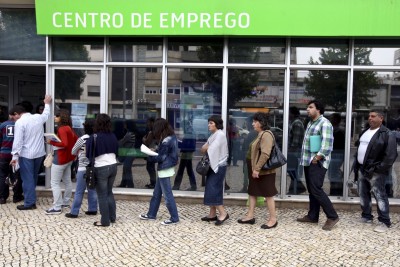 Ευρωζώνη: Στο 7,4% αυξήθηκε οριακά η ανεργία τον Μάιο