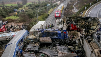 Μπάχαλο... ακόμα και για τα βαγόνια του τρένου στα Τέμπη - Η Hellenic Train «διαψεύδει» τον Φλωρίδη: Τα βαγόνια ήταν… 13