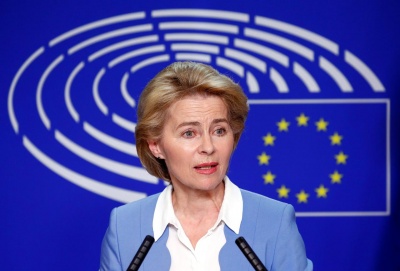 Von der Leyen (Κομισιόν): Δεν προλαβαίνουμε εντός του 2020 να διαπραγματευτούμε νέα συμφωνία με τη Μ. Βρετανία