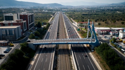 ΥΠΕΘΟ: Καταβλήθηκαν τα 3,27 δισ. ευρώ από τη ΓΕΚ ΤΕΡΝΑ για την παραχώρηση της Αττικής Οδού