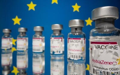 Commission: Απειλές κατά της AstraZeneca εάν δεν παραδωθούν τα εμβόλια στην ΕΕ