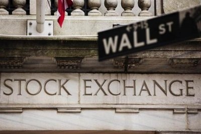 Ανοδικά η Wall Street με στήριξη από την Apple για δεύτερη διαδοχική συνεδρίαση