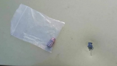 «Αδέσποτη» σφαίρα καρφώθηκε στο αυτοκίνητο εργαζόμενης στο αεροδρόμιο των Χανίων