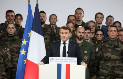 Η Γαλλία στέλνει «μεταμφιεσμένους» στρατιώτες στην Ουκρανία, η Ρωσία τους εξοντώνει ακαριαία και ταπεινώνει τον Macron
