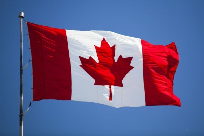 Καναδάς: Τέλος οι πλαστικές σακούλες, καλαμάκια και μαχαιροπήρουνα