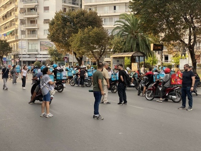 Μεγάλη πορεία  με ...delilvery από το ΠΑΜΕ στη Θεσσαλονίκη για την 88η ΔΕΘ