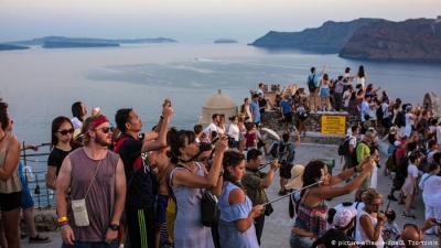 Δημοφιλής παραμένει η Ελλάδα και το Φθινόπωρο - Στο 60% η μέση πληρότητα των ξενοδοχείων