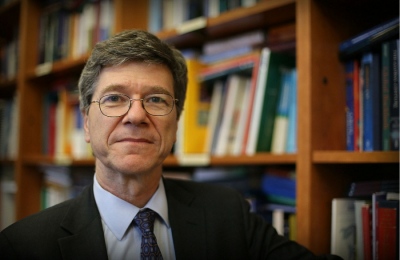 Jeffrey Sachs (Καθηγητής Columbia): Παραληρoύν οι ΗΠΑ στην Ουκρανία... θυμίζουν «καμικάζι αυτοκτονίας» πριν ανατινάξει το γιλέκο με τα εκρηκτικά!