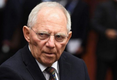 Schäuble: Σε κίνδυνο θέτει την ύπαρξη του ευρώ η απόφαση του Ομοσπονδιακού Συνταγματικού Δικαστηρίου