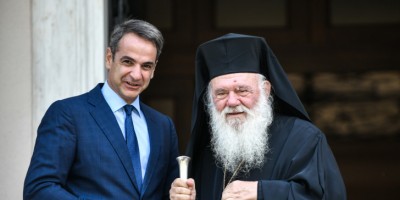 Επικοινωνία Μητσοτάκη - Αρχιεπισκόπου Ιερώνυμου