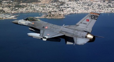 Μπαράζ παραβιάσεων από τουρκικά μαχητικά αεροσκάφη στο Αιγαίο Πέλαγος