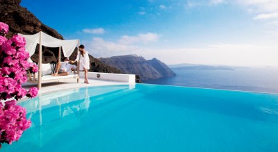 Στο 20% των εσόδων του 2019 ο ελληνικός τουρισμός φέτος - Οι 3 κατευθύνσεις για ανάκαμψη το 2021