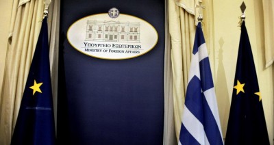 Αιχμηρή απάντηση της Ελλάδας στον Cavusoglu: Έχει τάση επιλεκτικής ανάγνωσης του Διεθνούς Δικαίου - Επικαλείται ανακρίβειες