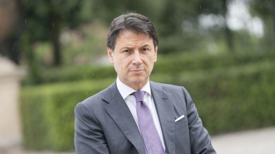 Conte (Ιταλός πρωθυπουργός): Ο κορωνοϊός είναι ένα τραίνο που τρέχει, πρέπει να μειώσουμε την ταχύτητά του