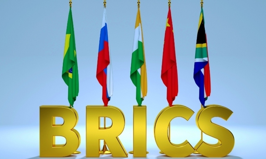 Οι BRICS εδραιώνουν την κυριαρχία τους - Οι επενδυτές προετοιμάζονται για νέο σύστημα πληρωμών, τελειώνει το δολάριο