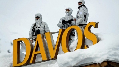 Η υποκρισία της ελίτ στο Davos - Προειδοποιούν για το κλίμα, αλλά ταξιδεύουν με ιδιωτικά τζετ