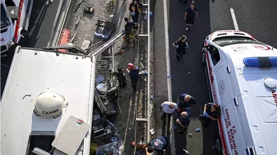 Πολύνεκρη τραγωδία στην Τουρκία - Λεωφορείο προσέκρουσε σε μπαριέρες - Ο οδηγός κοιμήθηκε στο τιμόνι