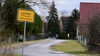 «Πολίτες του Ράιχ» στήνουν στο άγνωστο... χωριό Lychen το «Βασίλειο της Γερμανίας»