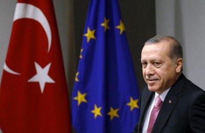 Erdogan: Η ΕΕ πρέπει να σταματήσει «την εκστρατεία μίσους Macron» εναντίον των μουσουλμάνων