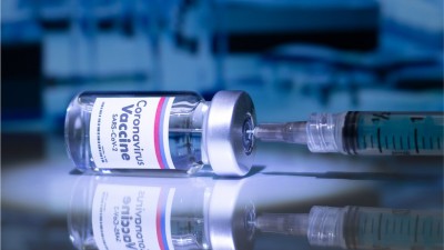 Covid: Παρά τις διαβεβαιώσεις πολλοί Ευρωπαίοι είναι διστακτικοί με το εμβόλιο