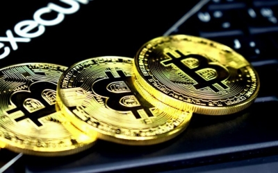 Η αγορά των κρυπτονομισμάτων έχασε 100 δισ. σε 48 ώρες - Πτώση άνω του 10% για Bitcoin και Ether