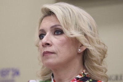 Έξω από τα δόντια μιλά η Zakharova (Ρωσία): «Μια τυχερή σύμπτωση... Αναχρηματοδοτούν κλοπιμαία;»