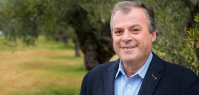 Παναγιώτης Καρβέλας, δήμαρχος Πύλου-Νέστορος: Το 60% της οικονομίας στον δήμο μας εξαρτάται από τον τουρισμό