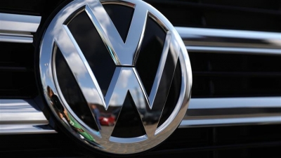 Η Volkswagen «διεκδικεί» τον θρόνο της Tesla στα ηλεκτρικά αυτοκίνητα - Άνοδος 30% στην μετοχή της