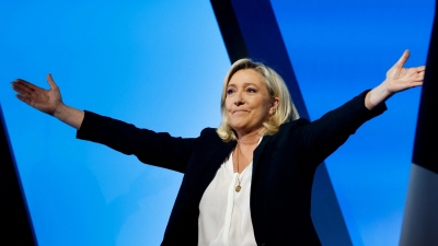 Γαλλία: Πρώτο το κόμμα της Le Pen σε νέα δημοσκόπηση - Η ακρίβεια «γονατίζει» τους Γάλλους και ο Macron καταποντίζεται
