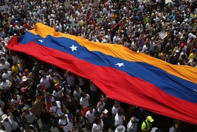 Βενεζουέλα: Έκλεισαν τα σύνορα με την Κολομβία - Aνοιχτό το ενδεχόμενο νέων κυρώσεων από τις ΗΠΑ