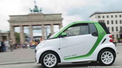 Η Γερμανία αύξησε τις πωλήσεις των ηλεκτρικών αυτοκινήτων και πλησιάζει τη Νορβηγία