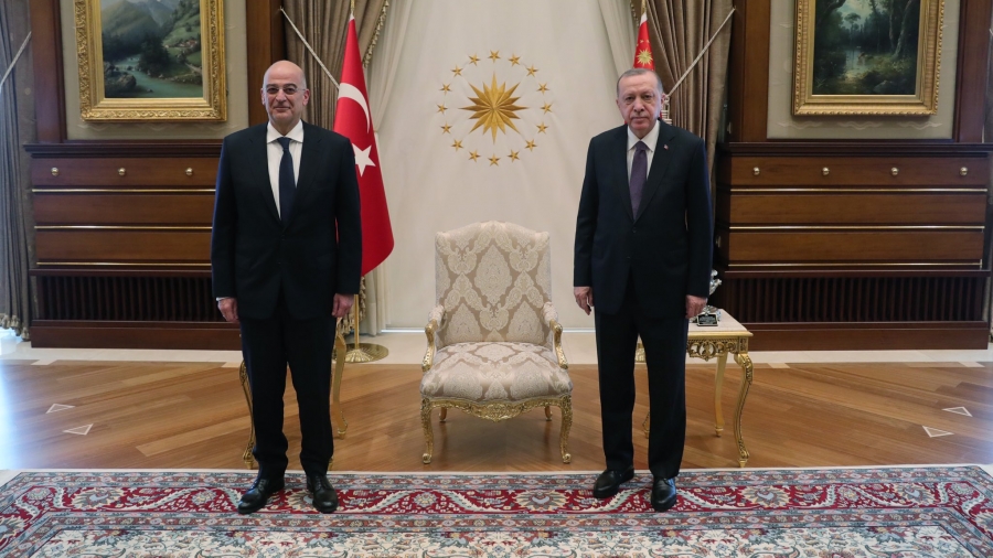 Στη σκιά των προκλήσεων η συνάντηση Δένδια με Erdogan - Παρών και ο Cavusoglu - Μόλις... 45 λεπτά η συζήτηση