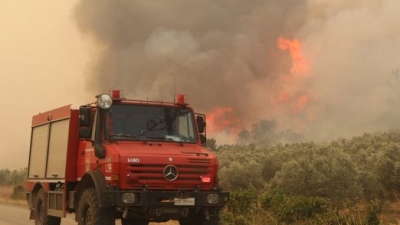 Χωρίς ενεργό μέτωπο η φωτιά στα Μεσοχώρια Ευβοίας, σβήνει το μέτωπο στους Ζάρακες και στους Τσακαίους