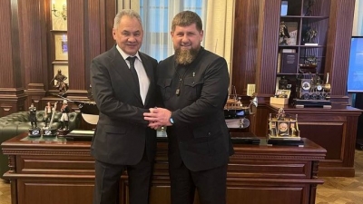 Συνάντηση του ηγέτη των Τσετσένων με τον Ρώσο Υπουργό Άμυνας - Τι συζητήθηκε για τον πόλεμο στην Ουκρανία